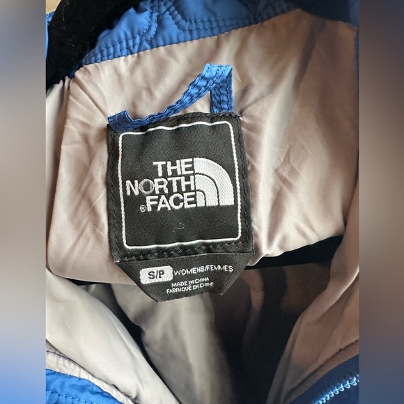 The North Face Women’s Light Weight Jacket Blue Zip Up Sz Small - Picture 3 of 9